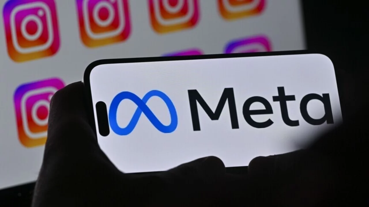 AB'den, Meta'ya WhatsApp'ta yapay zeka kısıtlamasını kaldırma talimatı