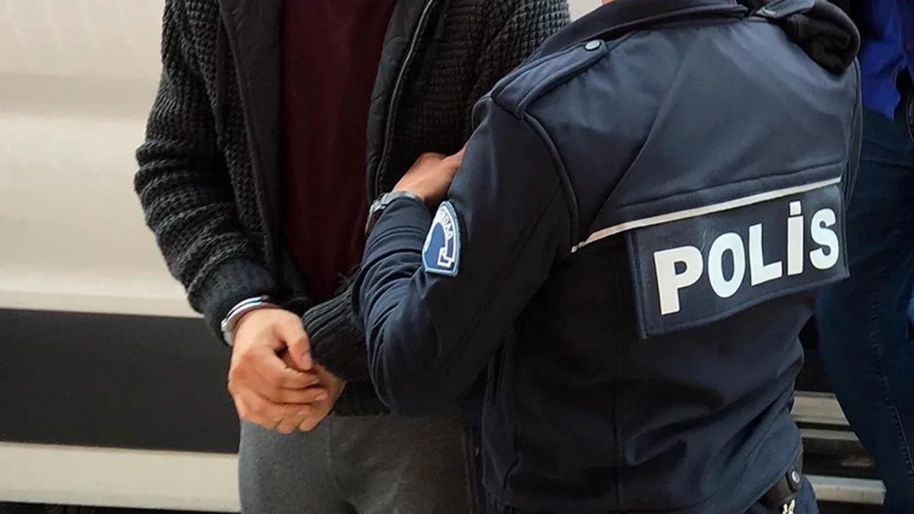 Terör örgütü DEAŞ operasyonunda 13 zanlı yakalandı