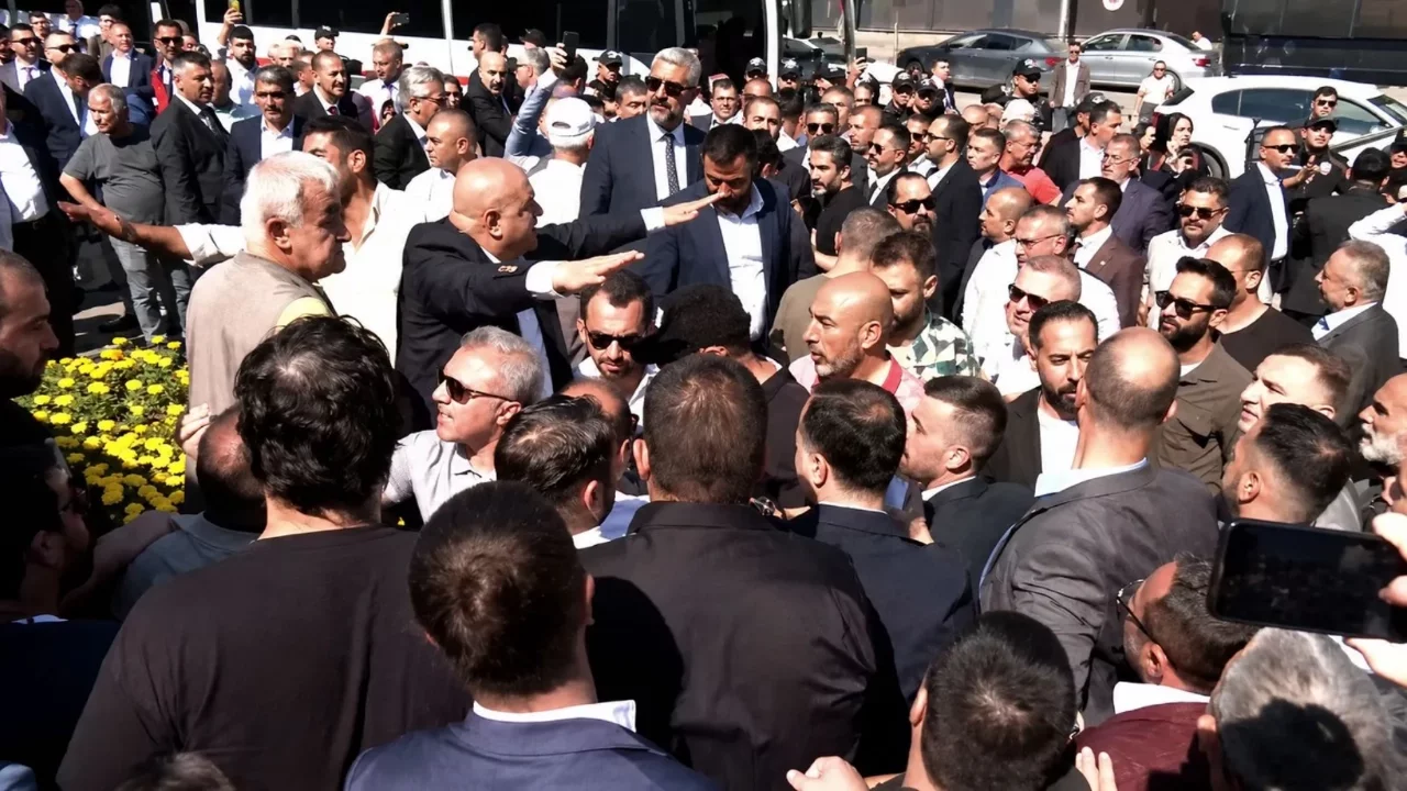 TBMM'de grup toplantısı gerilimi: Kılıçdaroğlu grup toplantısına katılmayacak