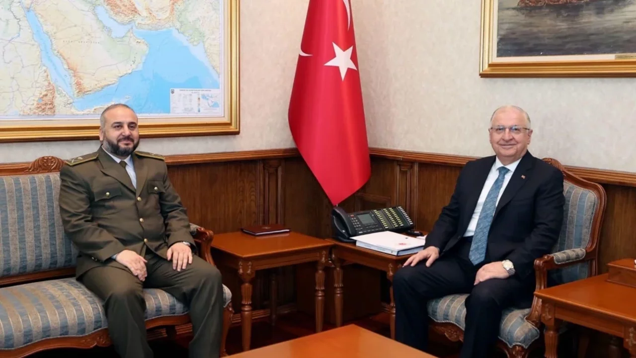 Milli Savunma Bakanı Güler, Suriyeli mevkidaşı Ebu Kasra ile bir araya geldi