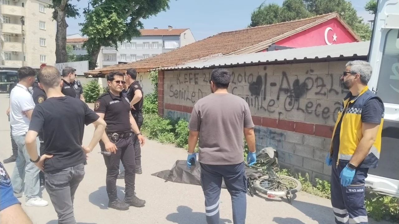 Bursa'da bisikletten düşen yaşlı adam öldü