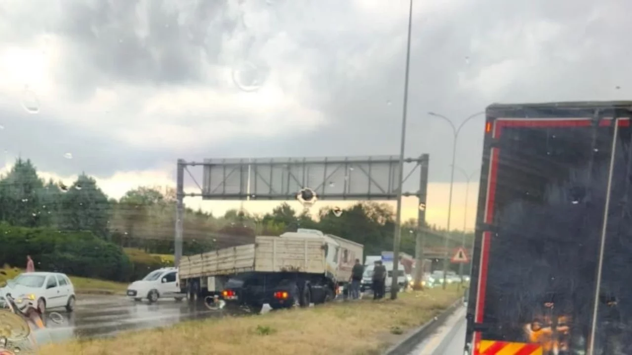Eskişehir'de şiddetli yağışlar beraberinde kazaları da getirdi