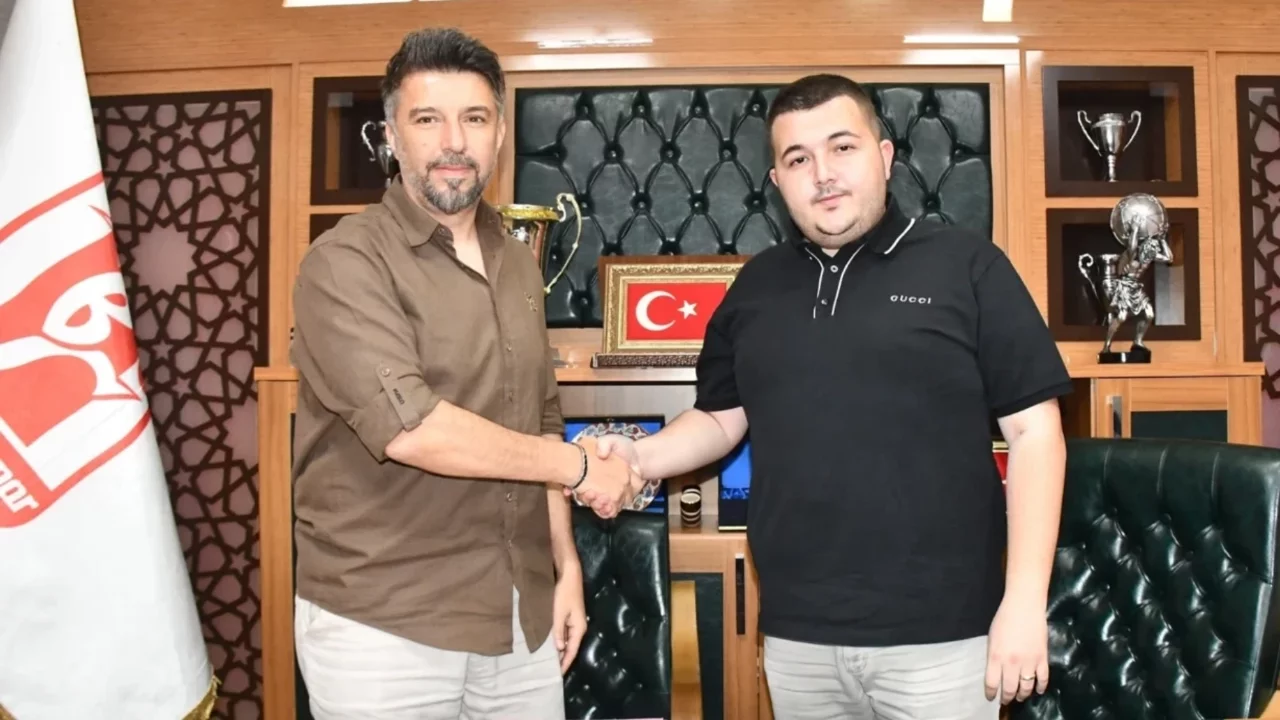 Balıkesirspor'un yeni teknik direktörü belli oldu