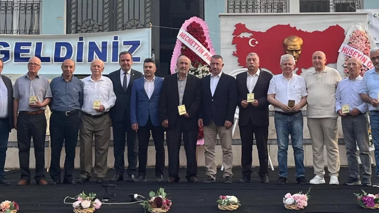 Bursa Tophane MTAL'de mezunlar günü buluşması
