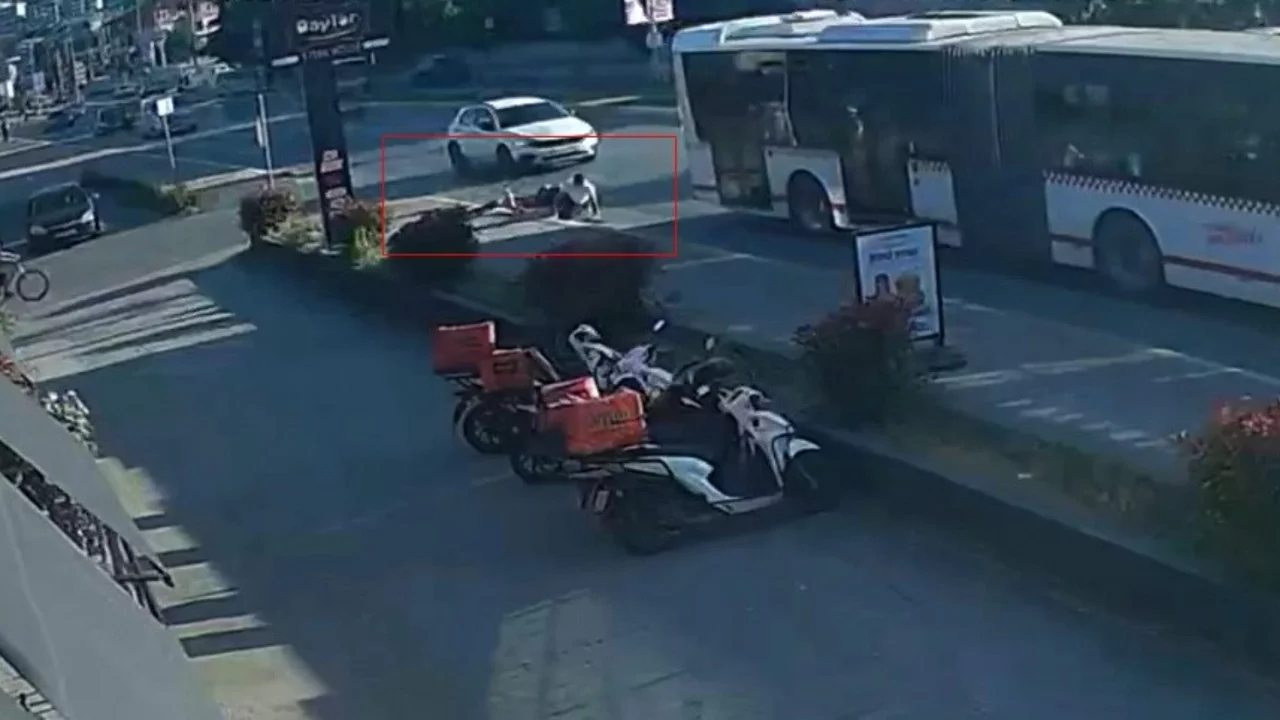 Aniden yola fırlayan bisikletli çocuklar ölümle burun buruna geldi