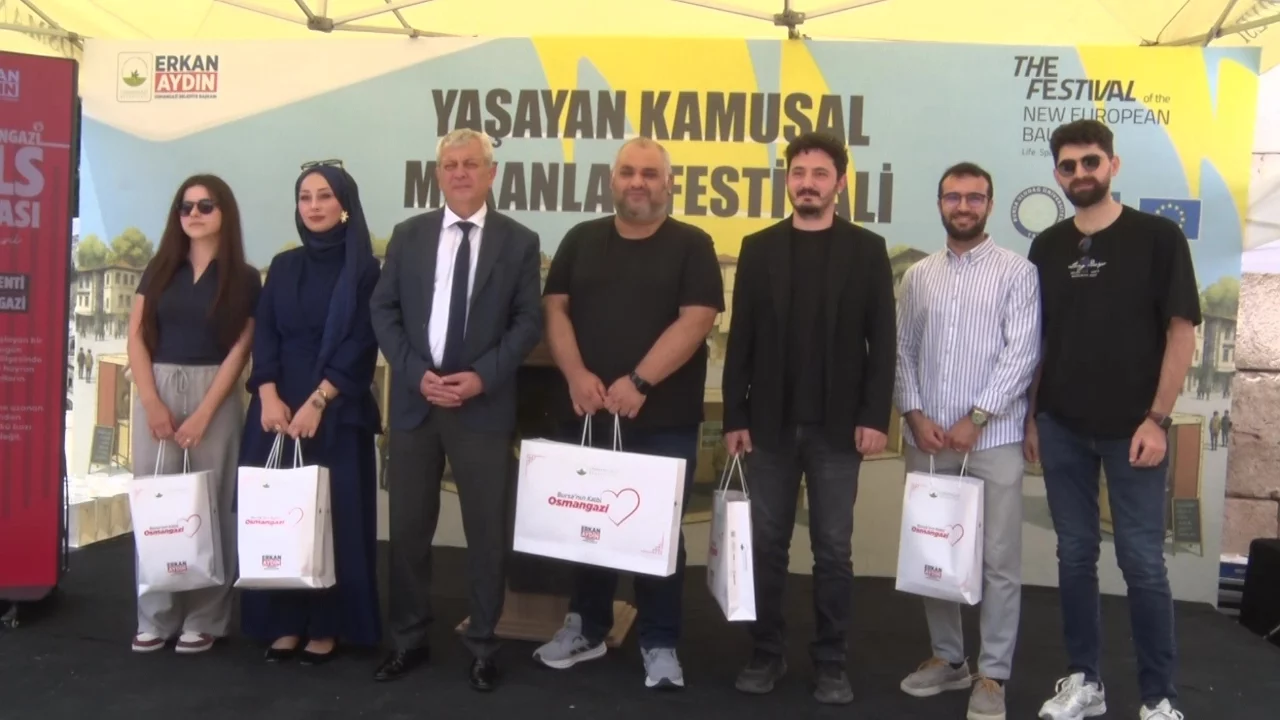 Bursa'nın Fethi 700. Yıl Reels Video Yarışması"nda katılımcılar ödüllerini aldı