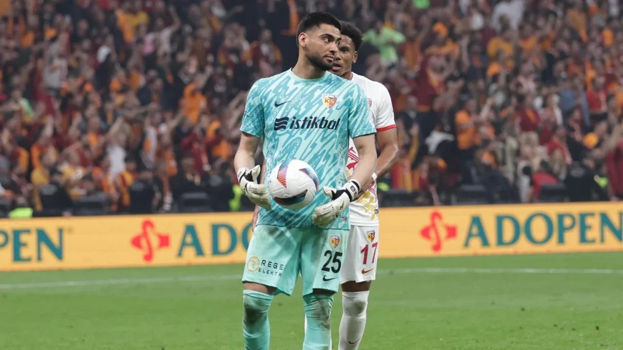 Bilal Bayazıt, Kayserispor'dan ayrıldı