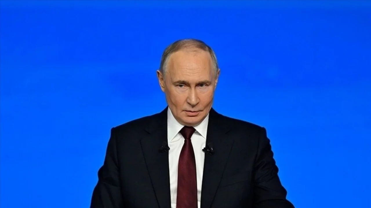 Putin'den Rus karşıtlarına yaptırım onayı... Mal varlıklarına el konulacak
