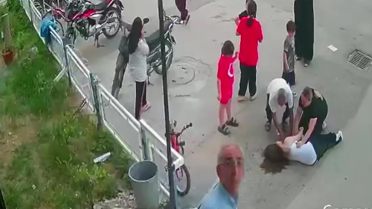Adana'da 12. kattan düşen kız çocuğu hayata tutundu