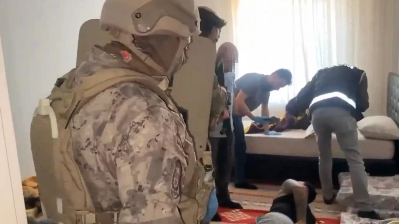 Elazığ merkezli 4 ilde operasyon: 3 kişi tutuklandı