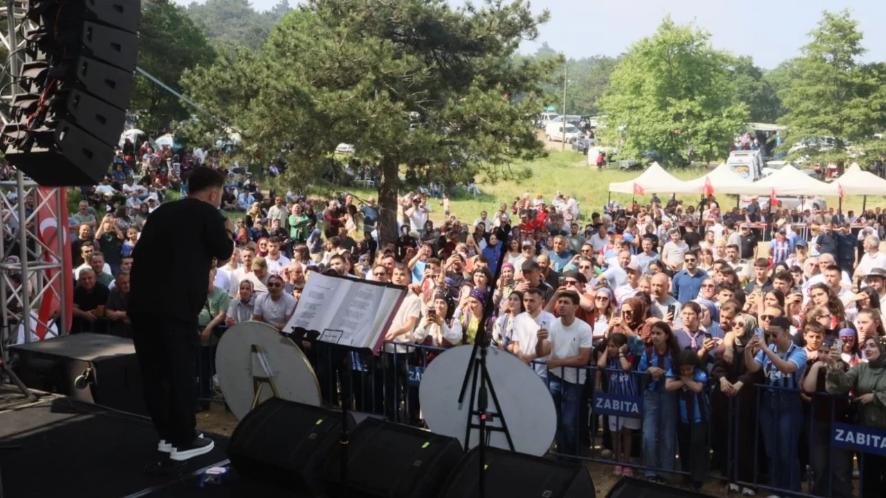 Bursa Gümüşhaneliler Yayla Şenliği'nde Karadeniz rüzgarı esti