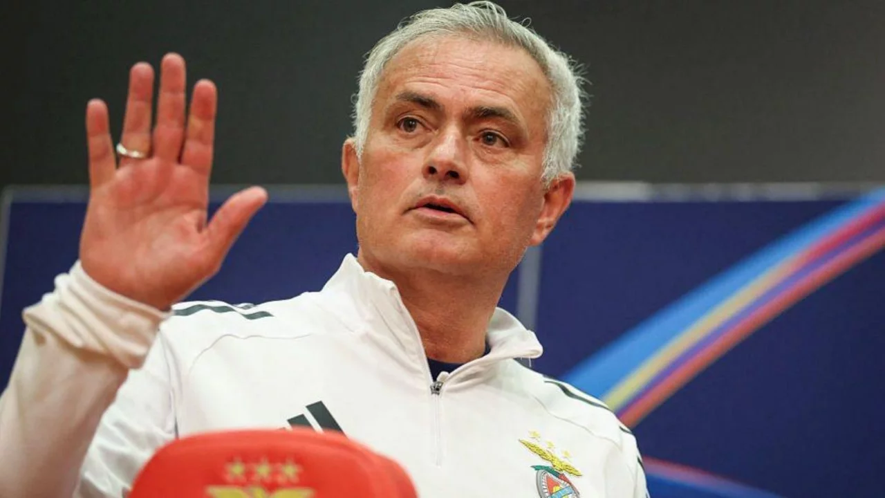 Jose Mourinho, Benfica'ya veda etti