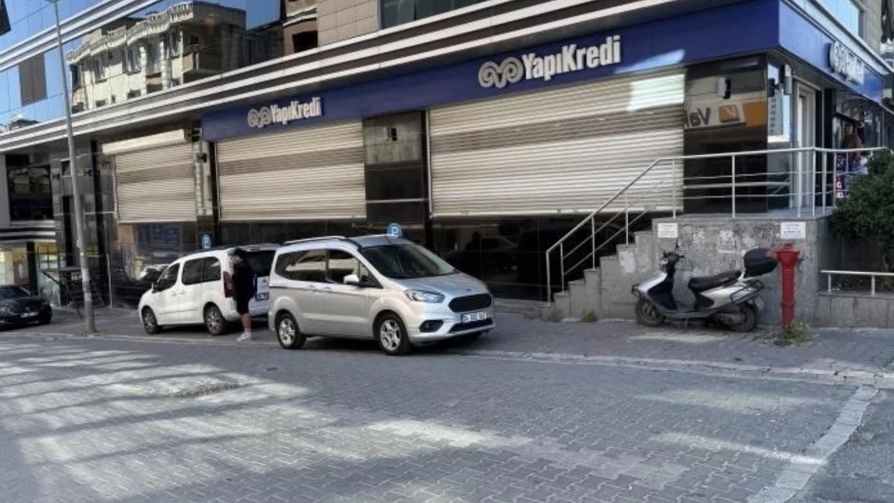 Esenyurt'ta banka şubesine silahlı saldırı yapan şüpheli yakalandı