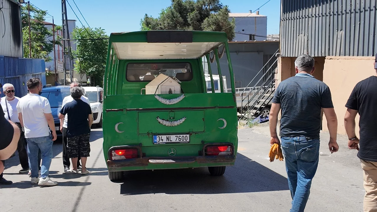 İstanbul Pendik'te iş yerinde intihar