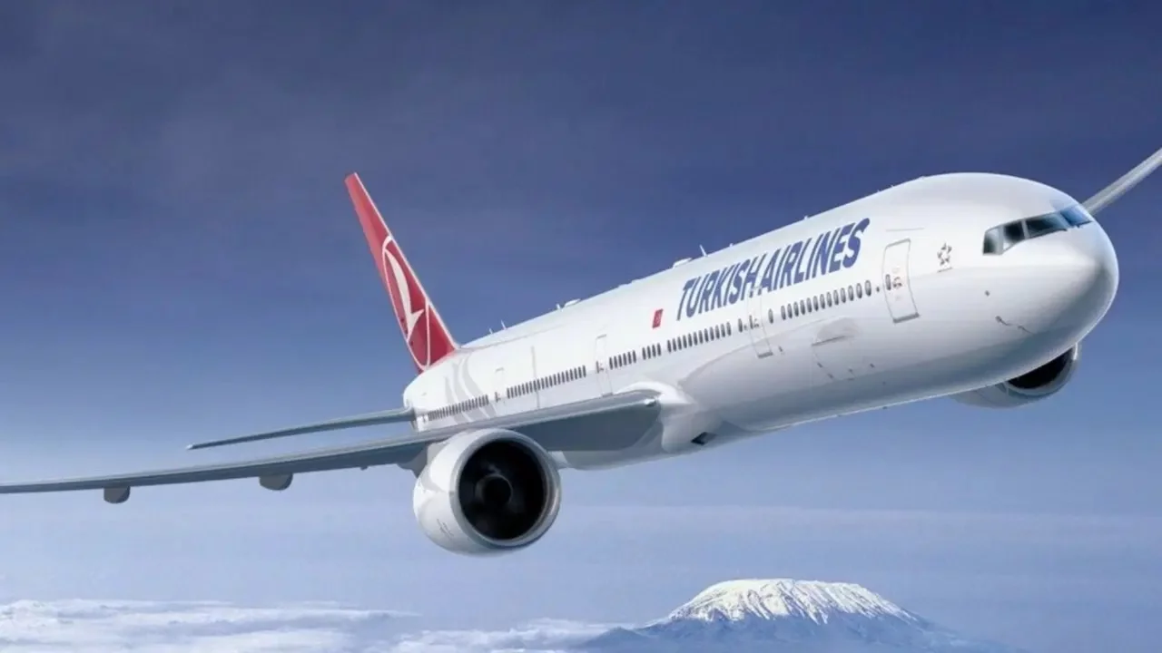 THY uçağı radar anten direğine çarptı!