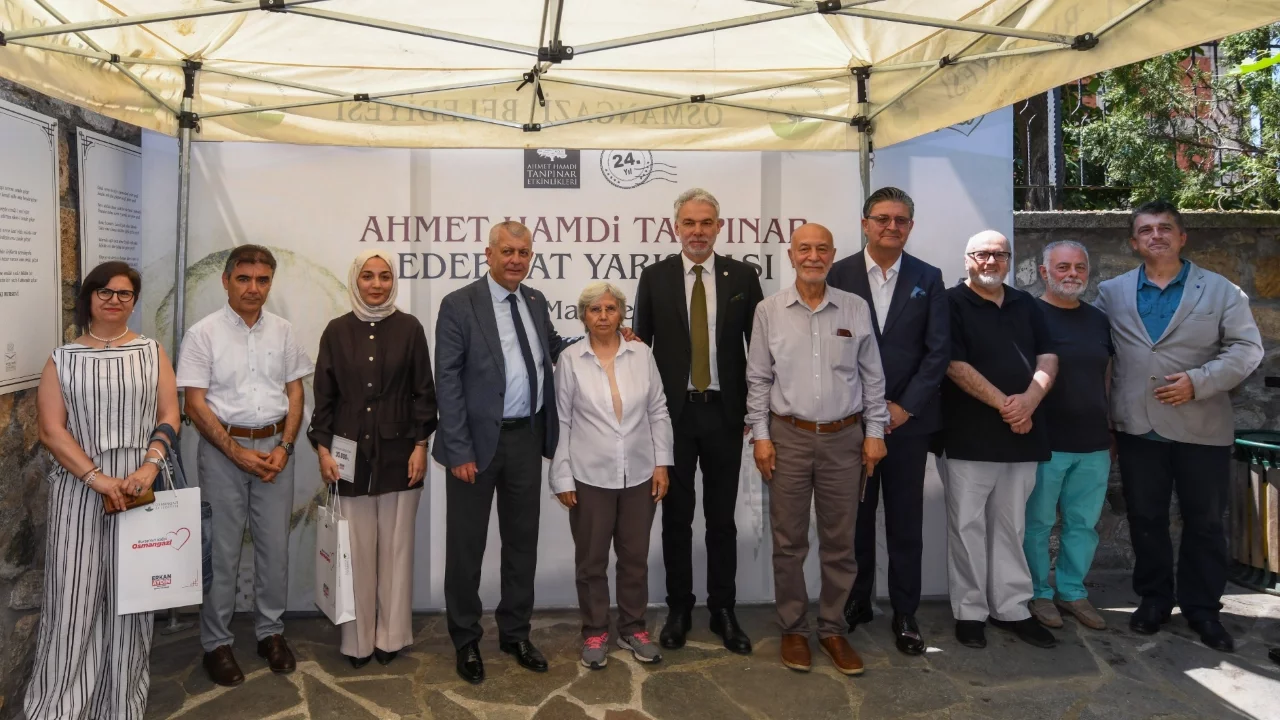 Osmangazi'de Tanpınar'ın izinde yeni kalemler ödüllendirildi