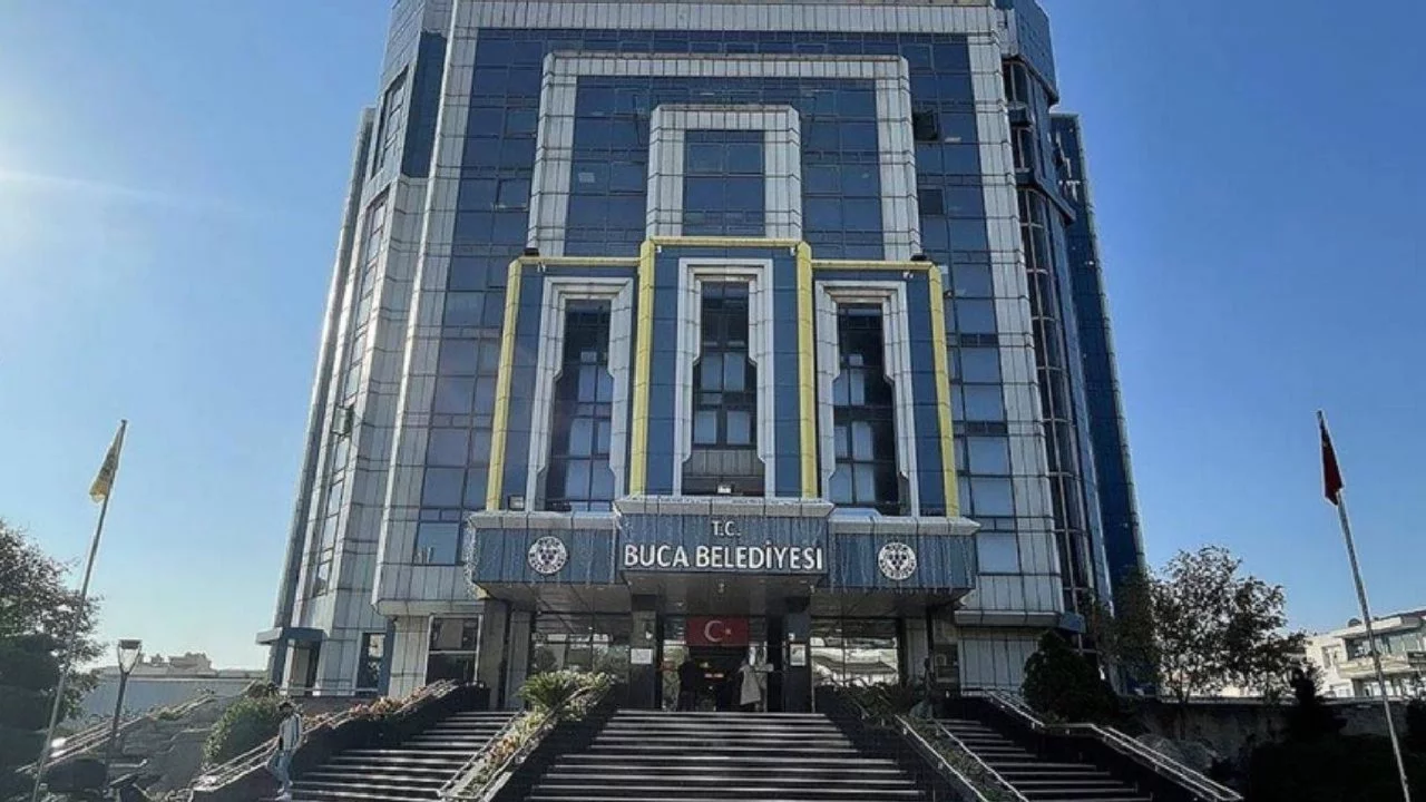 Buca Belediyesi başkanvekili seçimini CHP'nin adayı Hüseyin Benzer kazandı
