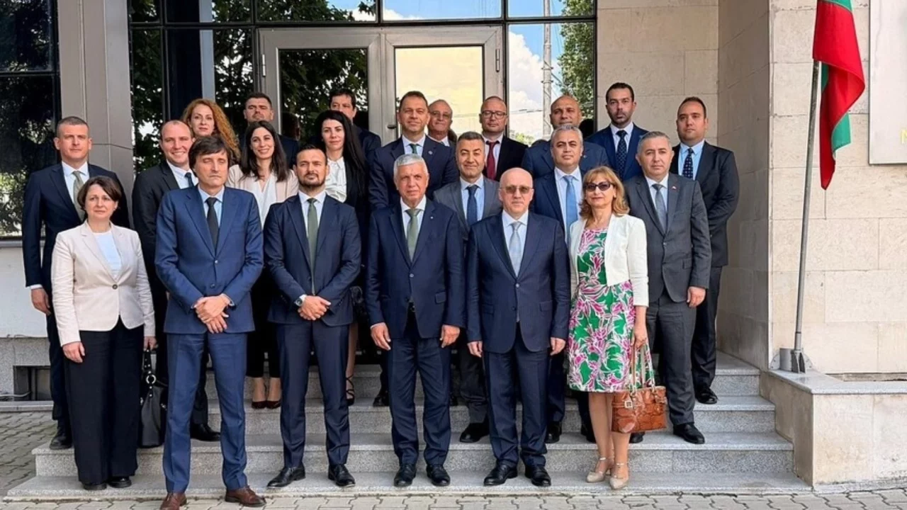 Türkiye ve Bulgaristan'dan sınır kapılarında yaz yoğunluğunu azaltma hamlesi