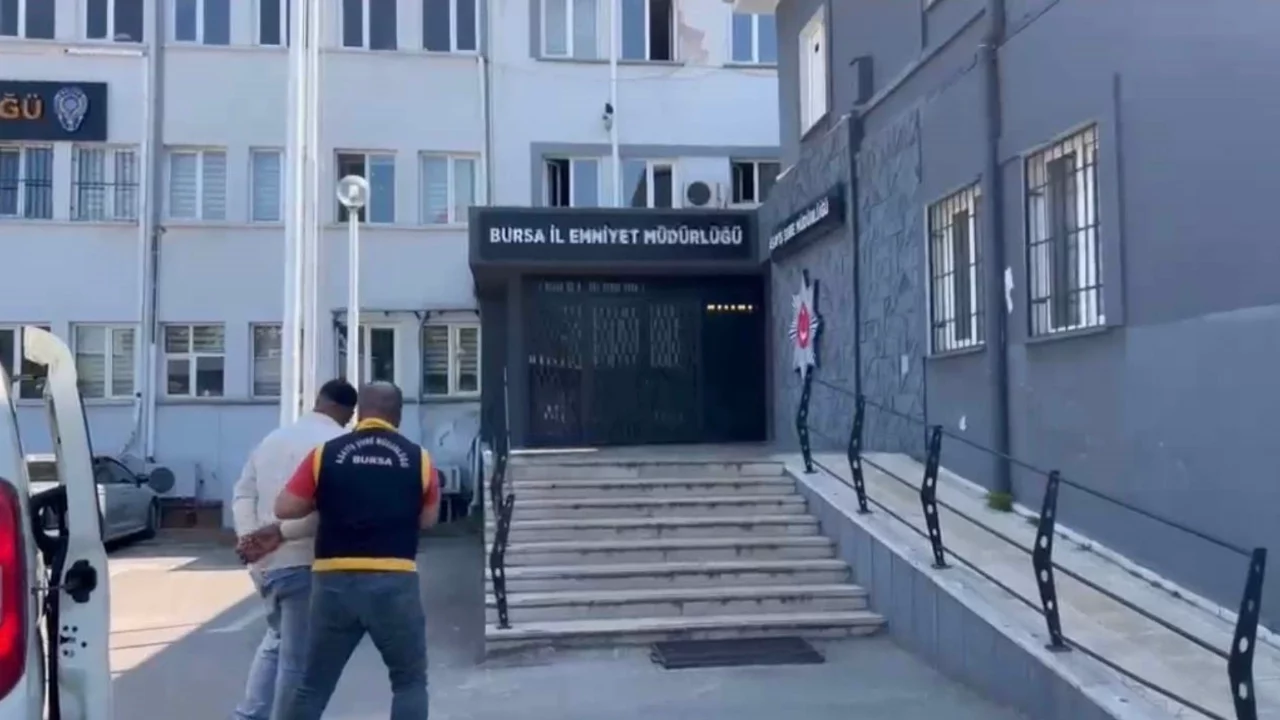 Bursa'da husumetlisine kurşun yağdıran şüpheli yakalandı