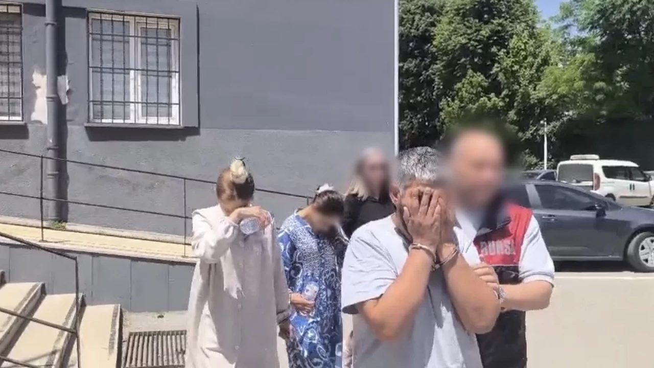 Bursa'da 1,8 milyonluk kasayla yakalandılar!