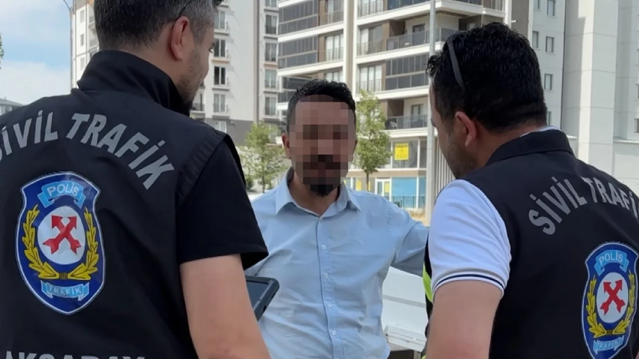 Aksaray'da aracına sahte plaka taktı, yakalanınca "işimiz acildi" dedi