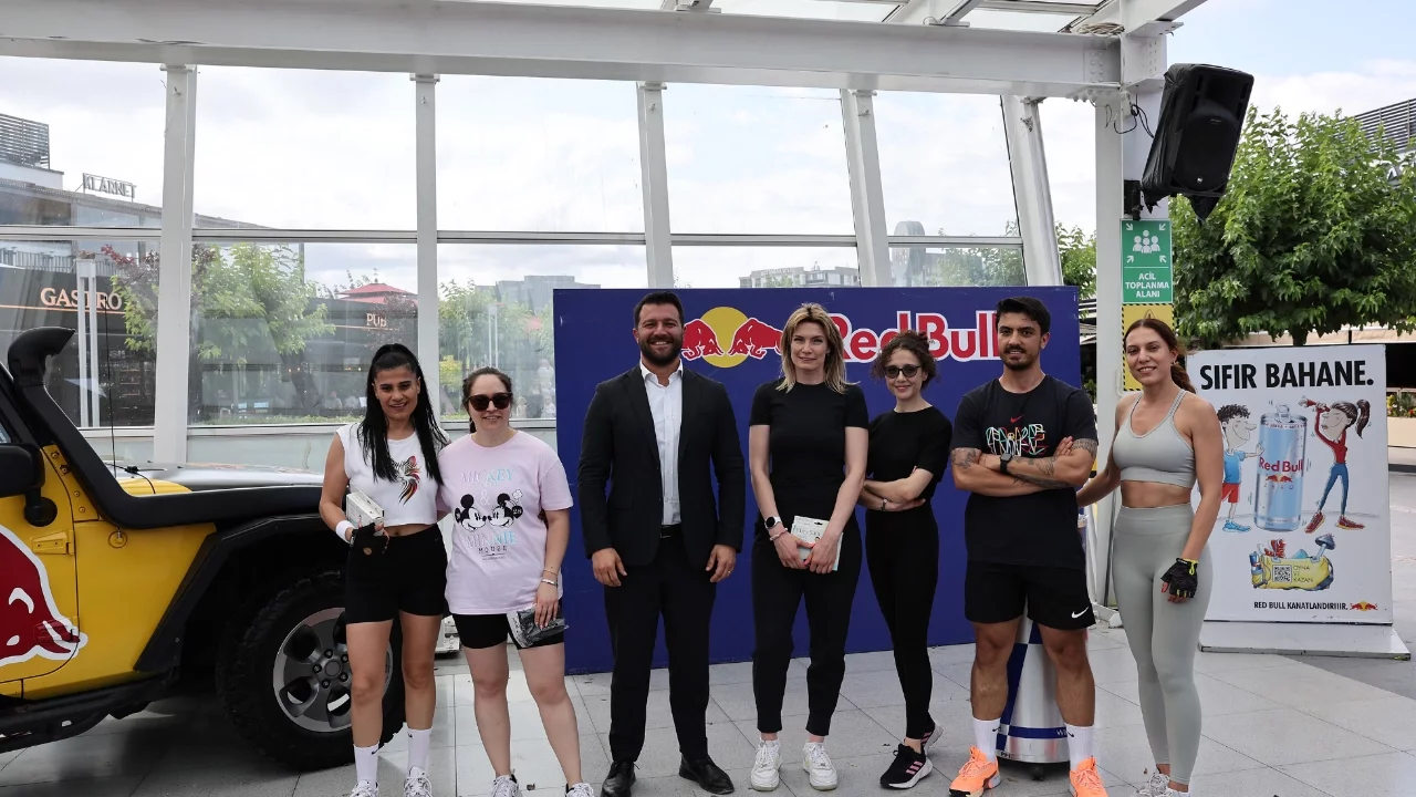 Nilüfer'de vatandaşlar açık havada spor ve yarışmalarla buluşuyor