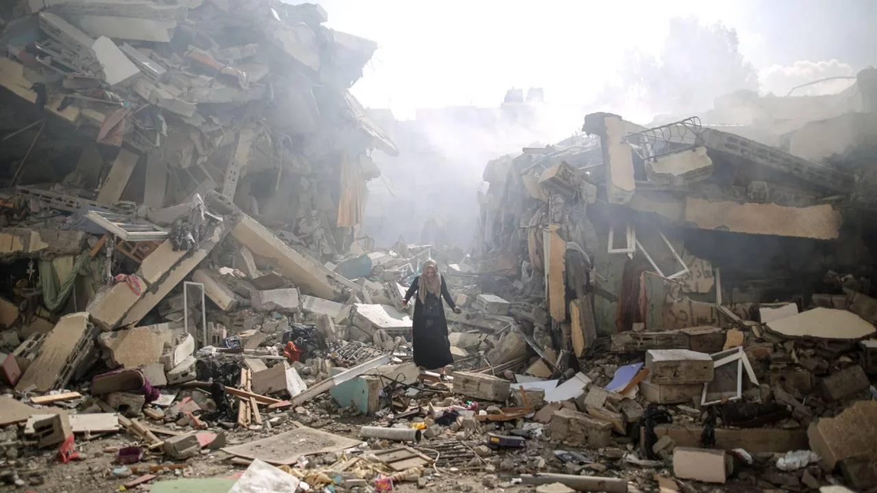 Gazze'de can kaybı 72 bin 996'ya ulaştı