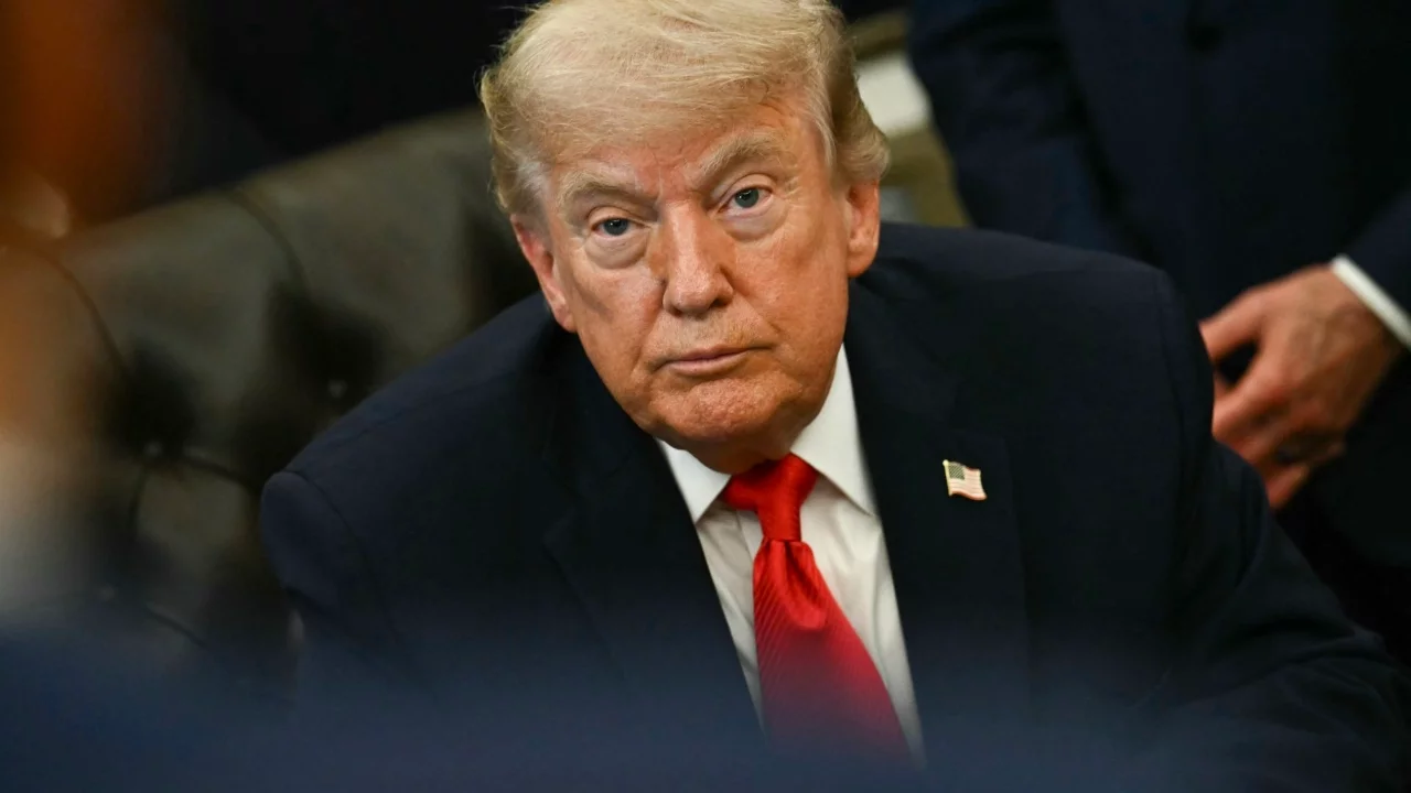 ABD Başkanı Donald Trump'tan Hürmüz açıklaması: Gemiler hareket etmeye başladı