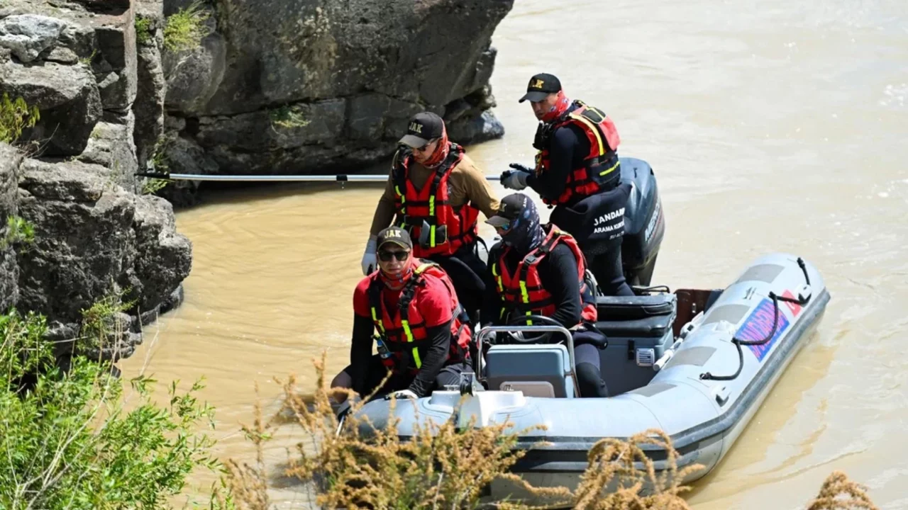 Kaybolan çobanın cesedi Aras Nehri'nde bulundu