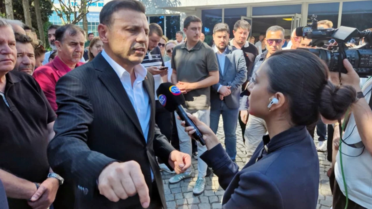 Özgür Çelik'ten Silivri ve Beylikdüzü belediyelerine yönelik operasyonlara tepki: 'Teslim olmayacağız'