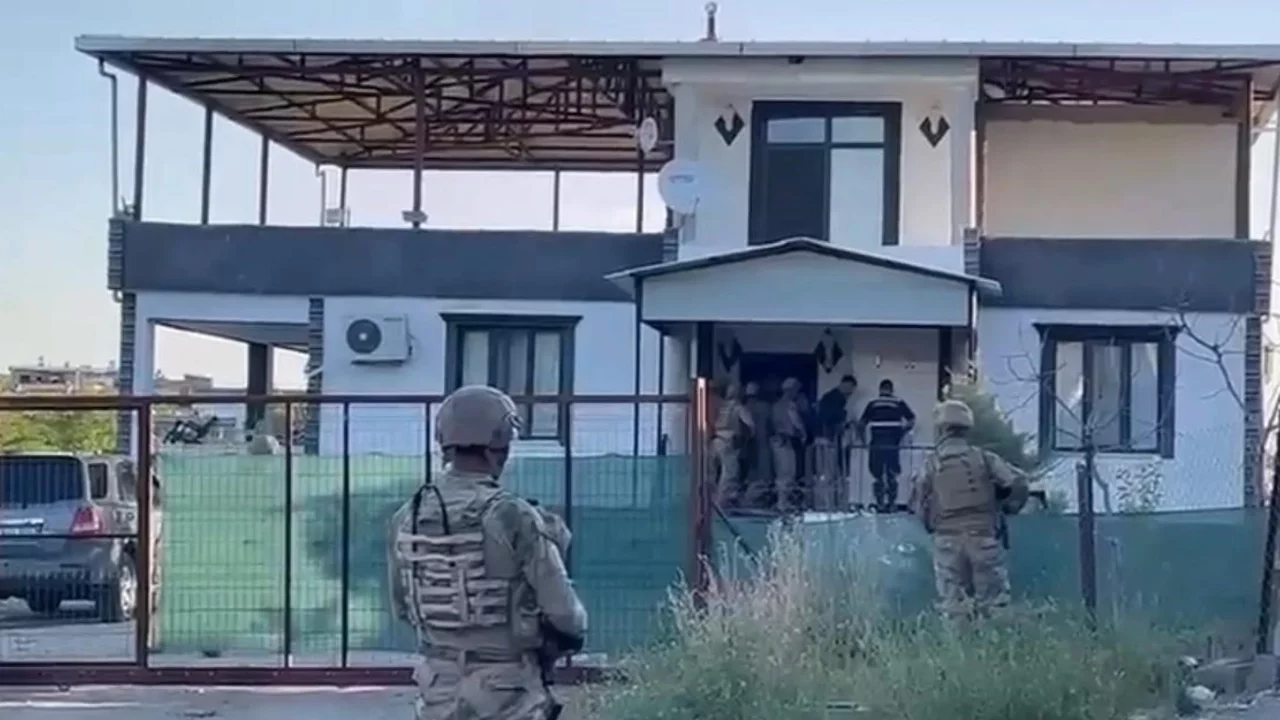 Diyarbakır merkezli 5 ilde yasa dışı bahis operasyonu: 51 gözaltı