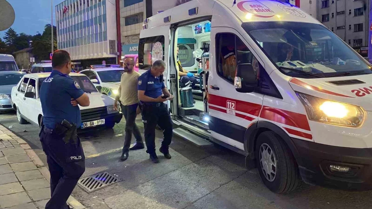 Kayseri'de bıçakla yaralanan genç esnafa sığındı