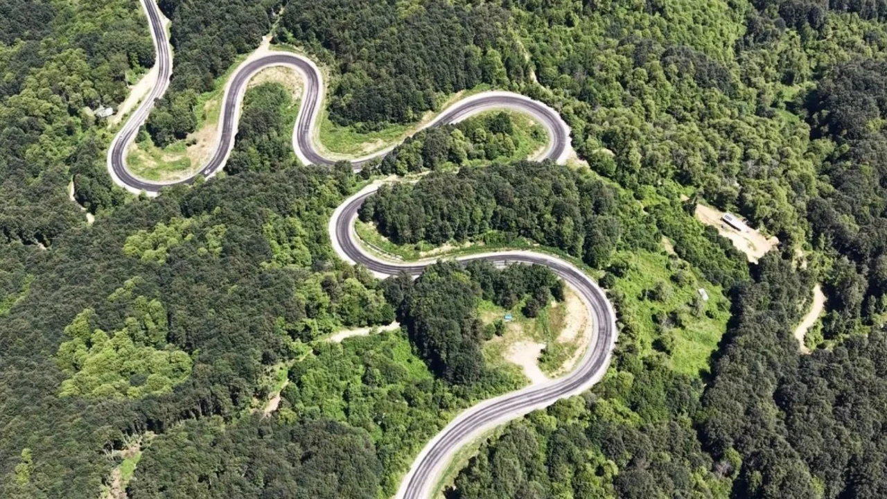 Bursa'daki bu yol görenleri büyülüyor! Havadan görüntüler hayran bıraktı