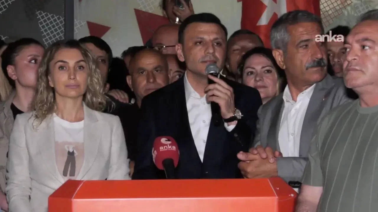 CHP'li Özgür Çelik'ten ihraç kararına tepki: 'Bu karar hukuksuzdur, tanımıyoruz'
