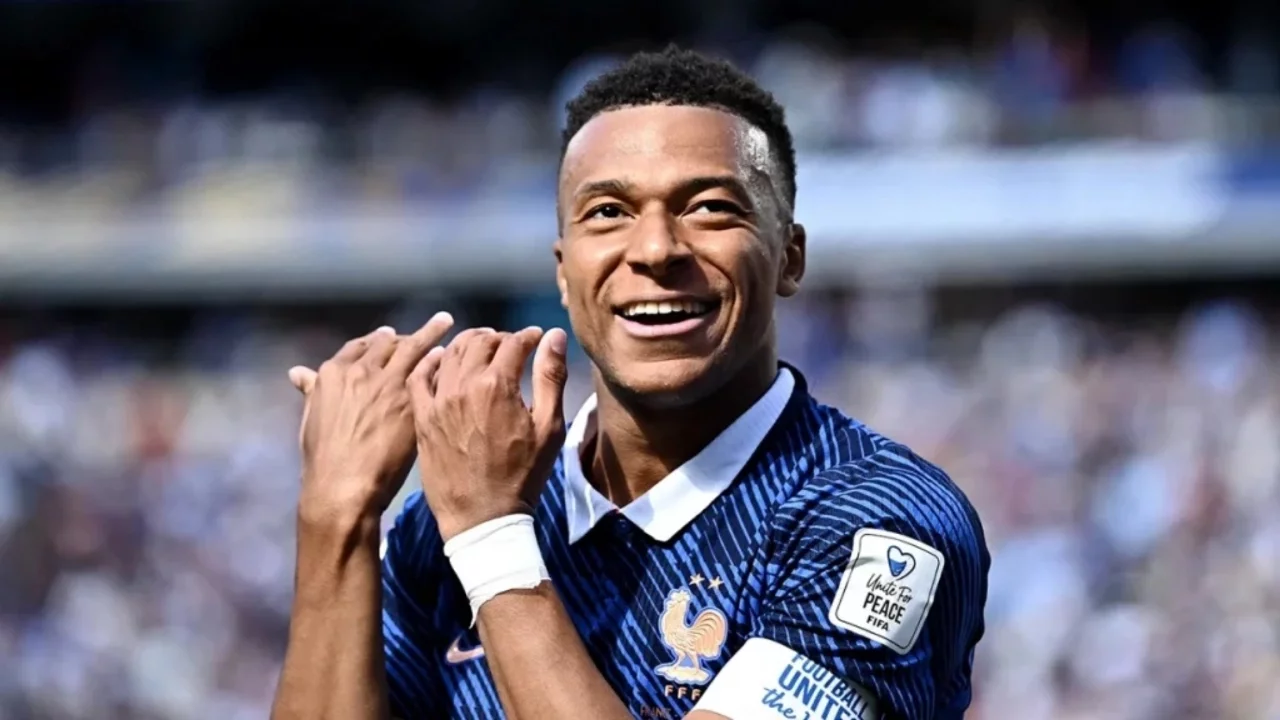 Mbappe'den Fransa tarihine geçen gol