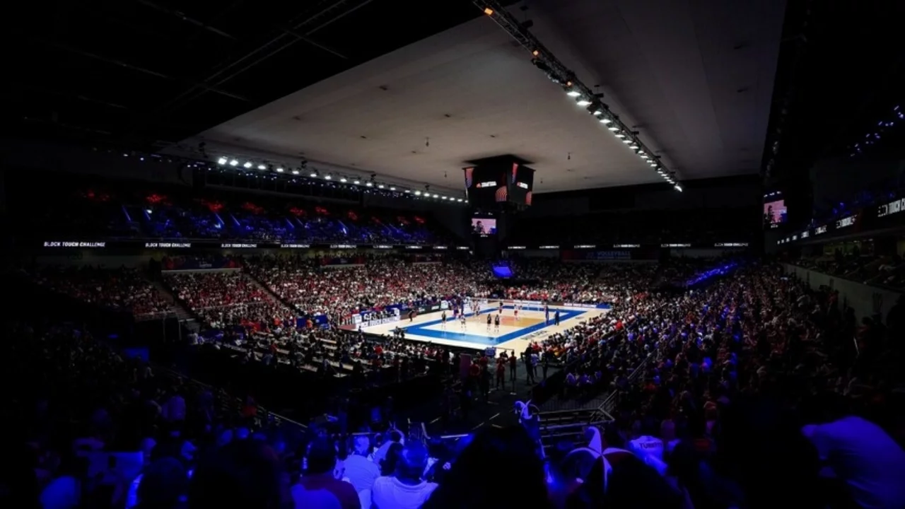 A Milli Kadın Voleybol Takımı Fransa'ya set vermedi