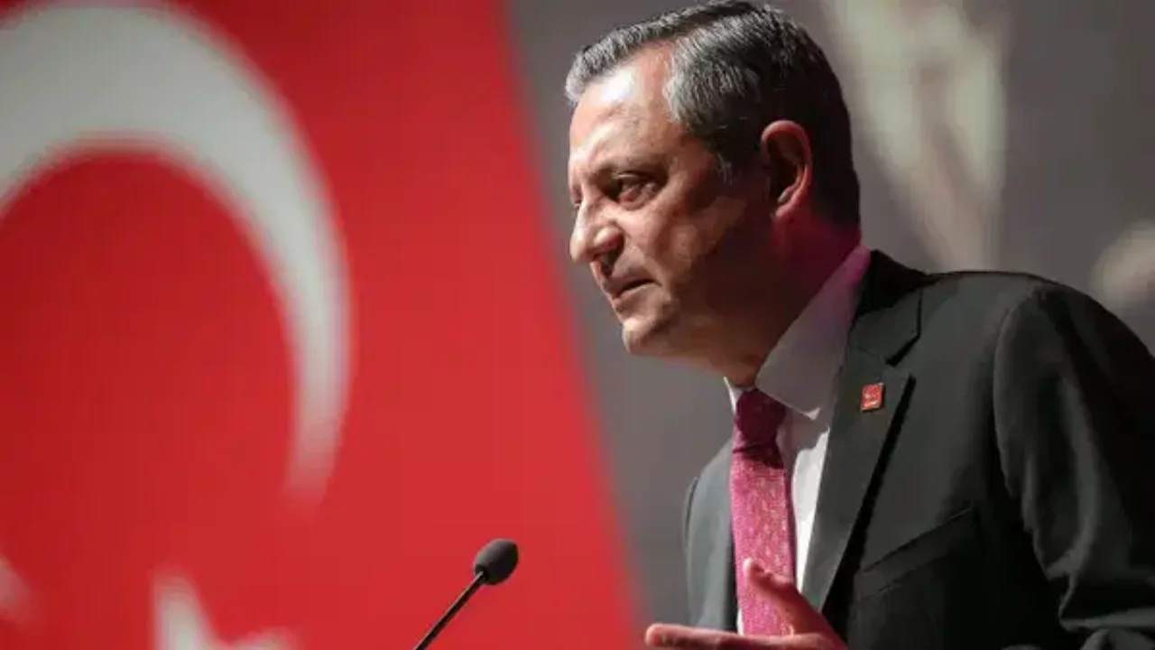 Özgür Özel, TBMM'de MYK'sını topladı