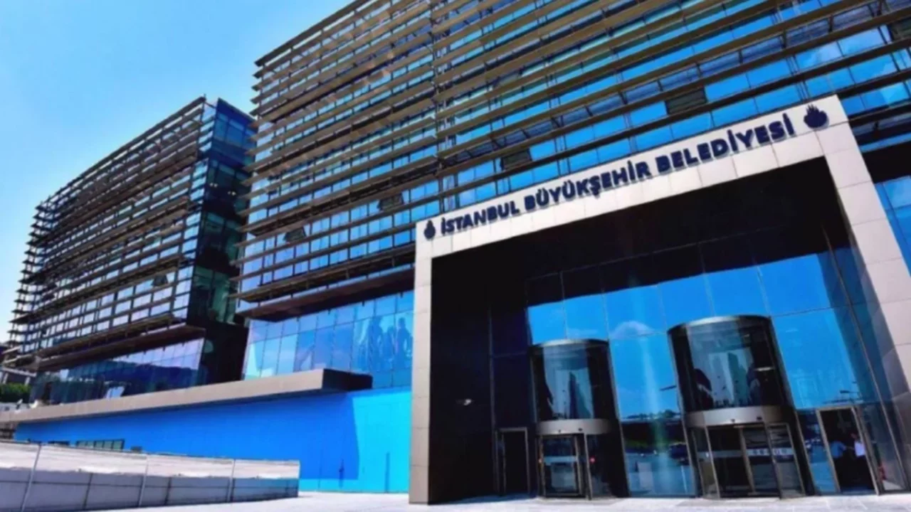 İBB Kültür AŞ Genel Müdür Yardımcısı evinin önünden kaçırıldı