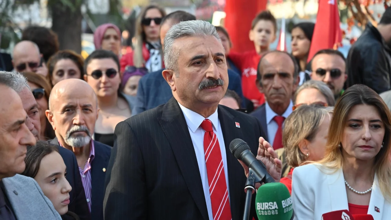Bursa'nın CHP'li belediye başkanlarından Nihat Yeşiltaş'a destek