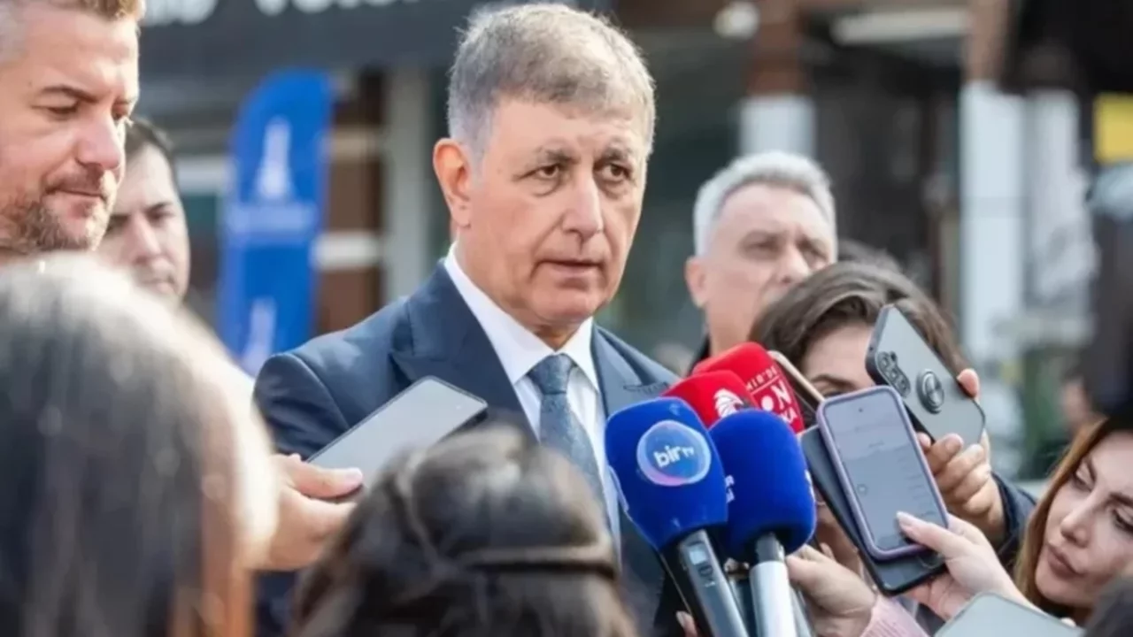 Cemil Tugay CHP'den istifa edecek mi?