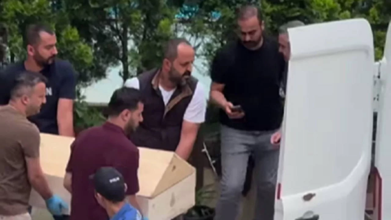 Boşanan erkek ve kadının cansız bedenleri bulundu