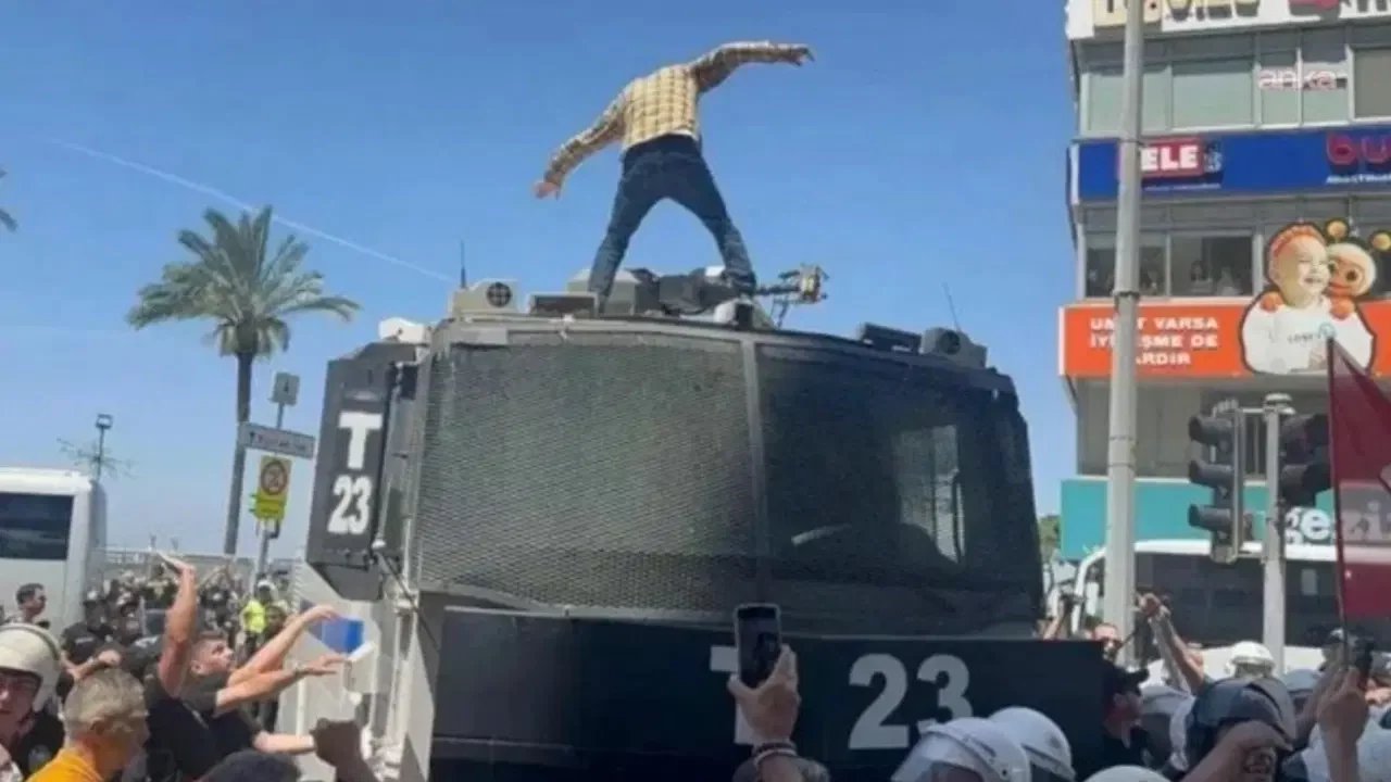 İzmir'de TOMA'ya çıkan Deniz Yolçu tahliye edildi