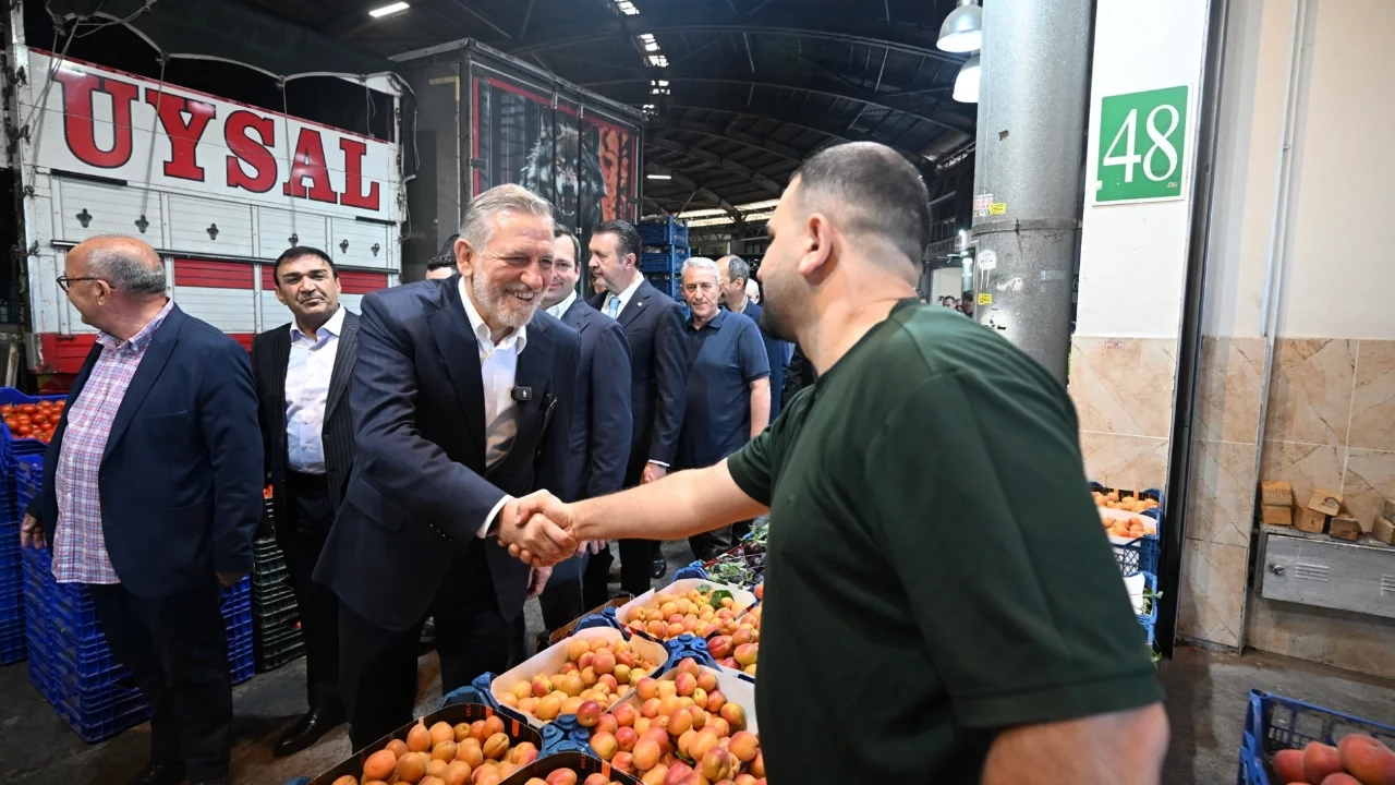 BTSO Başkanı Burkay'dan Bursa Kent Hali'ne ziyaret