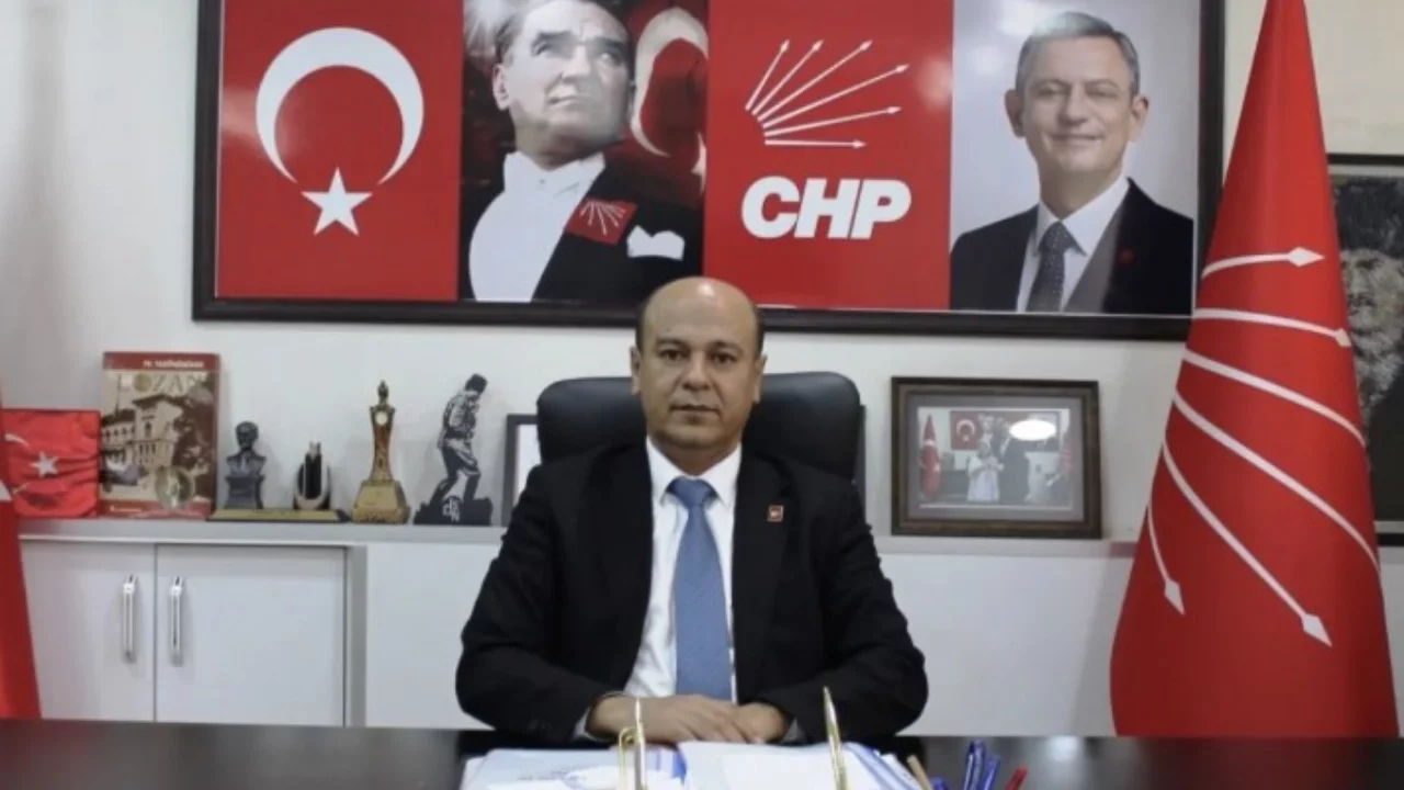 CHP Gaziantep İl Başkanı Acar: Butlancı ekip kapıları, kepenkleri kırarak il binamıza girdi