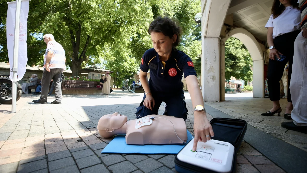 Ani kalp durmaları için üretilen yerli cihaz, ambulans gelene kadar hayat kurtaracak