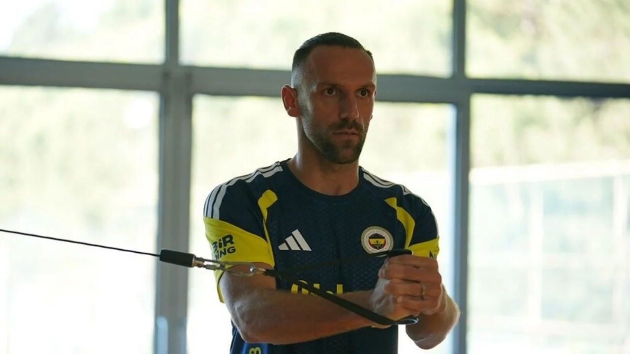 Fenerbahçe'nin yeni transferi Vedat Muric, çalışmalara başladı