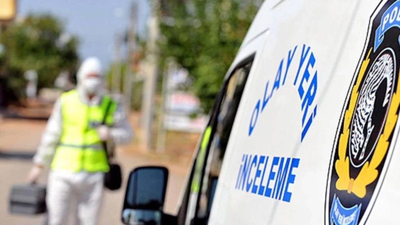 Uşak'ta iki otomobil çarpıştı: 1'i bebek çok sayıda yaralı