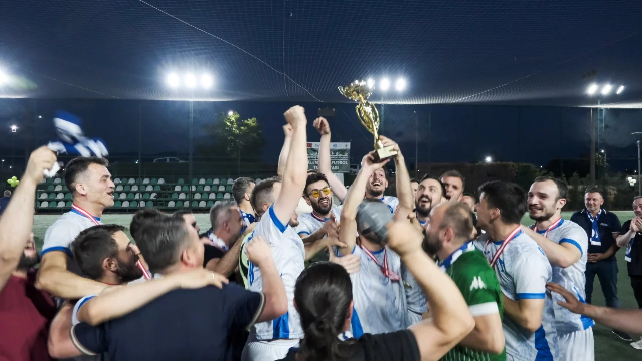 DOSAB Futbol Turnuvası'nda kupa Grammer'in