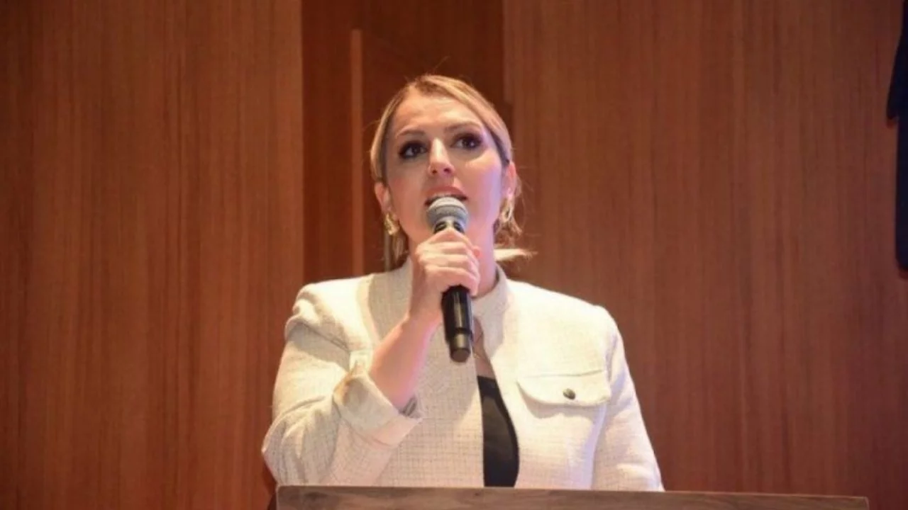 Acı haber demokrasi nöbetinde geldi: CHP Orhangazi İlçe Başkanı Berna İl'in babası hayatını kaybetti