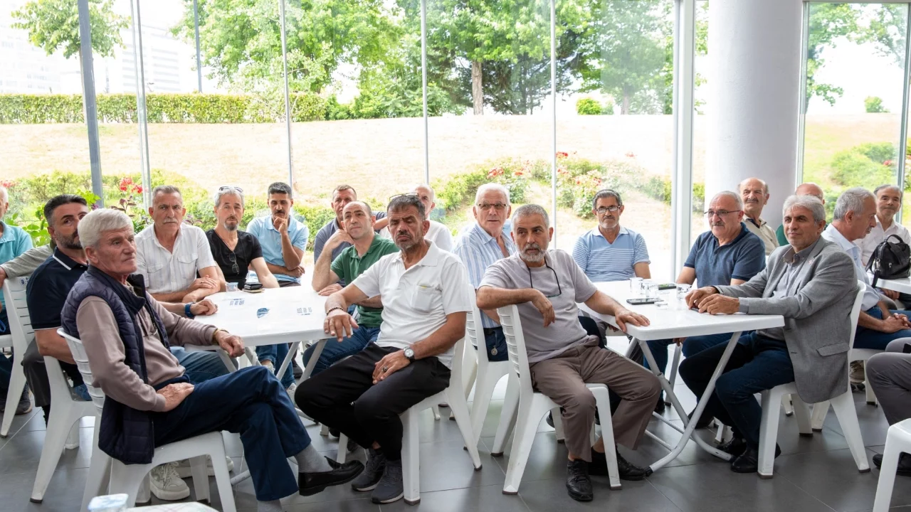 Bursa Büyükşehir Belediyesi'nden şehit ve gazi babalarına anlamlı ziyaret